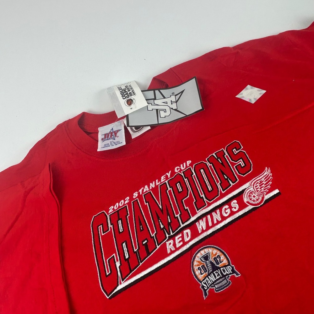 Joy Athletics Detroit Red Wings 2002 Stanley Cup Champion Hockey Red T-Shirt NEW